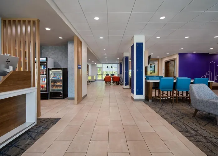Holiday Inn Express & Suites Muskegon - Grand Haven By Ihg